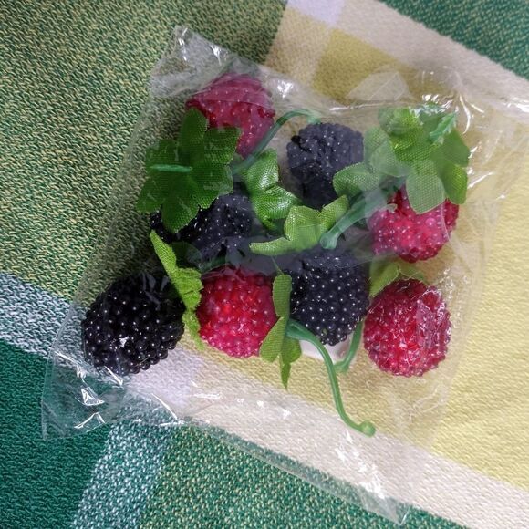 Artificial Fake Fruit Berries Carrots Centerpieces Dining Table Decorative - Picture 8 of 8